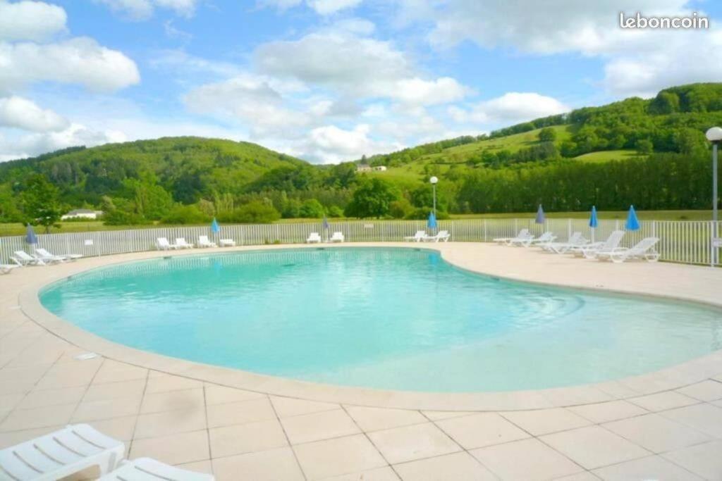 T3 La Savane Saint Geniez D'Olt 2 Piscines Chauffees Dans Une Charmante Residence De Vacances Экстерьер фото
